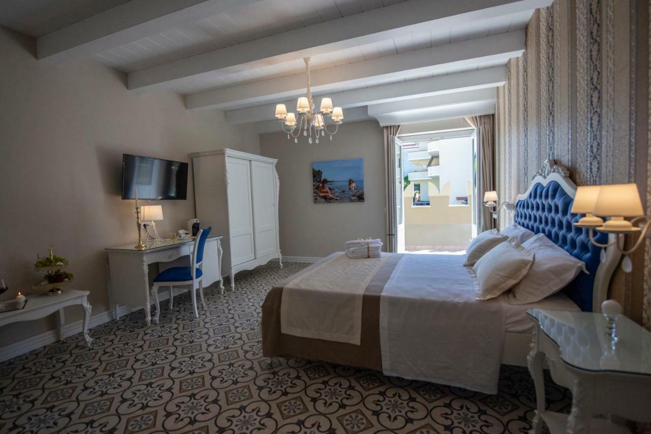 Sui Generis Tropea Luxury Rooms Bagian luar foto