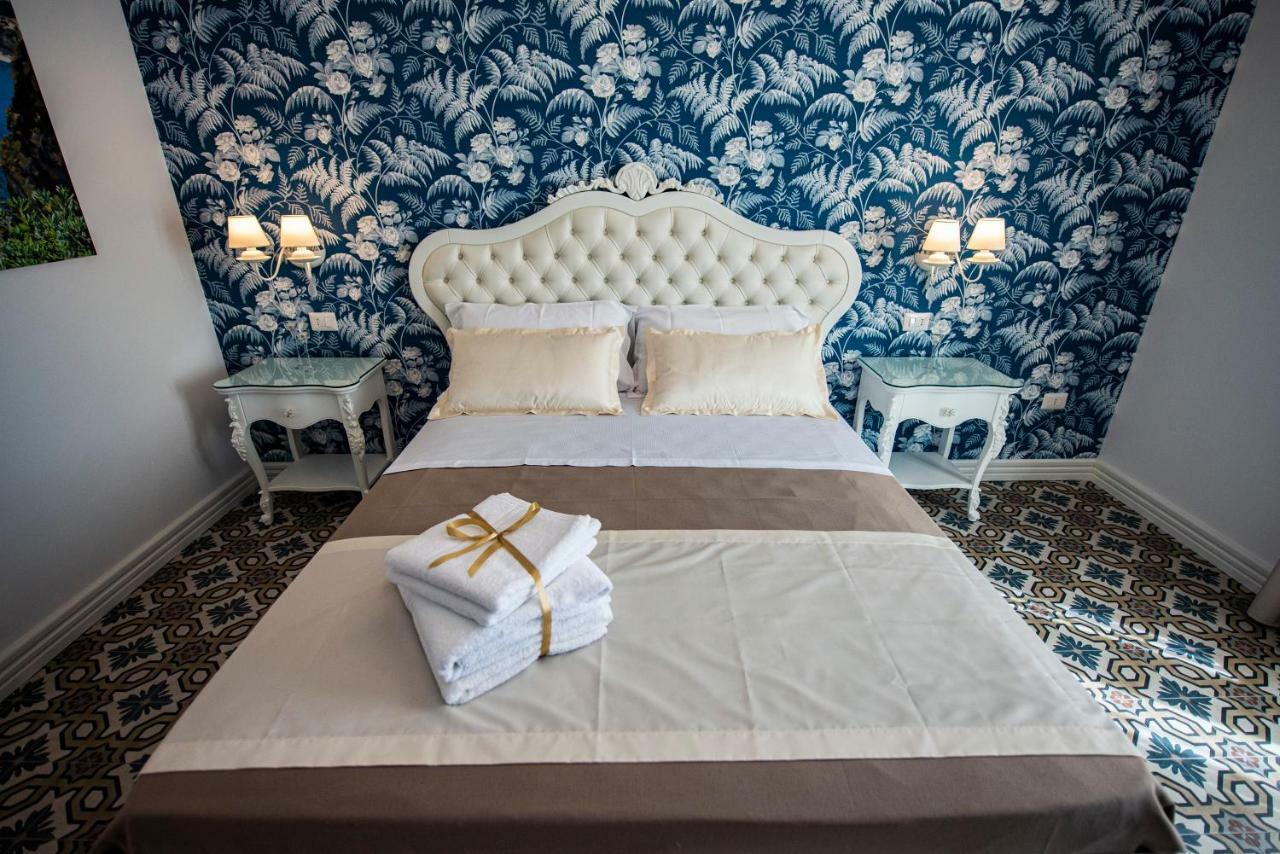 Sui Generis Tropea Luxury Rooms Bagian luar foto