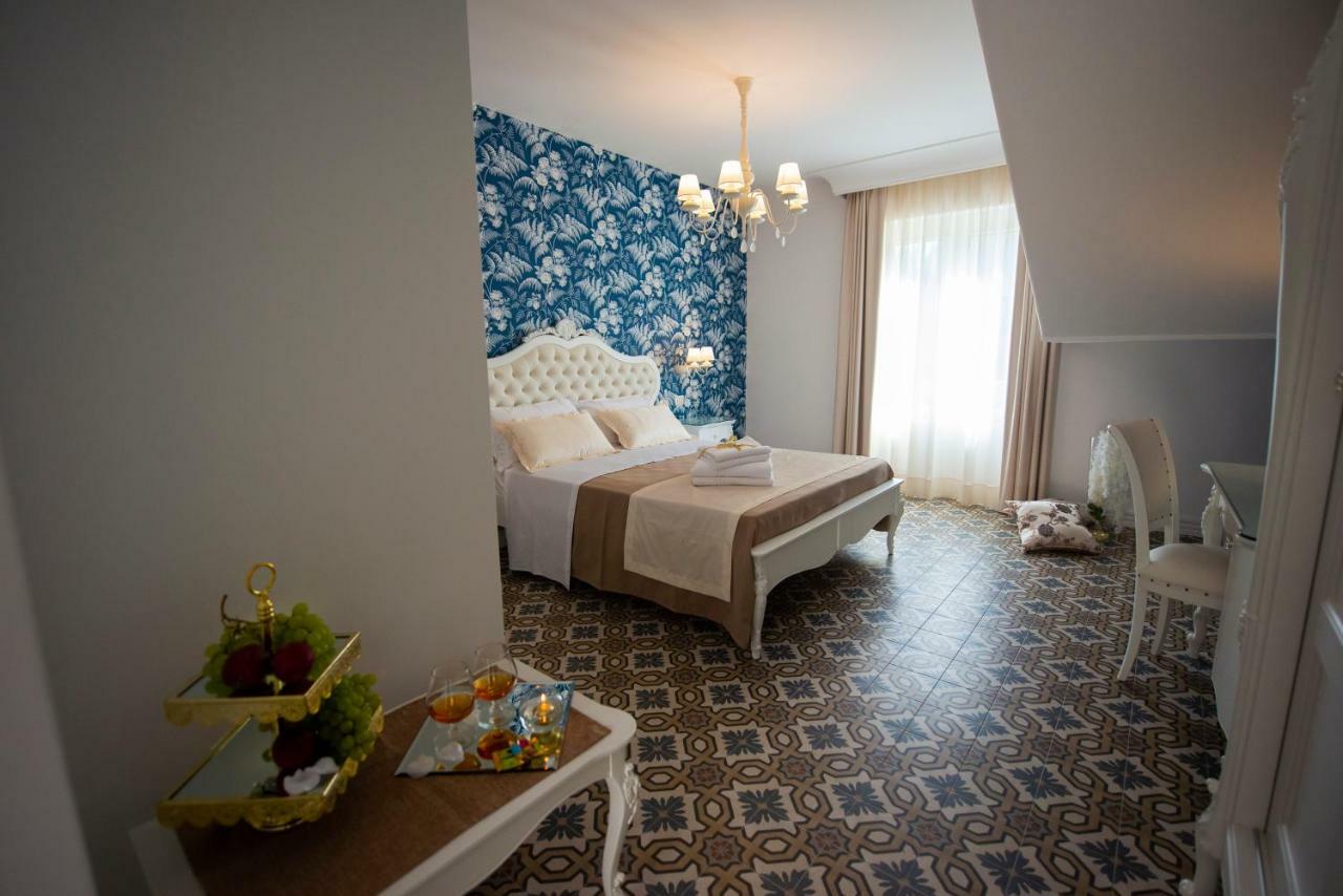 Sui Generis Tropea Luxury Rooms Bagian luar foto