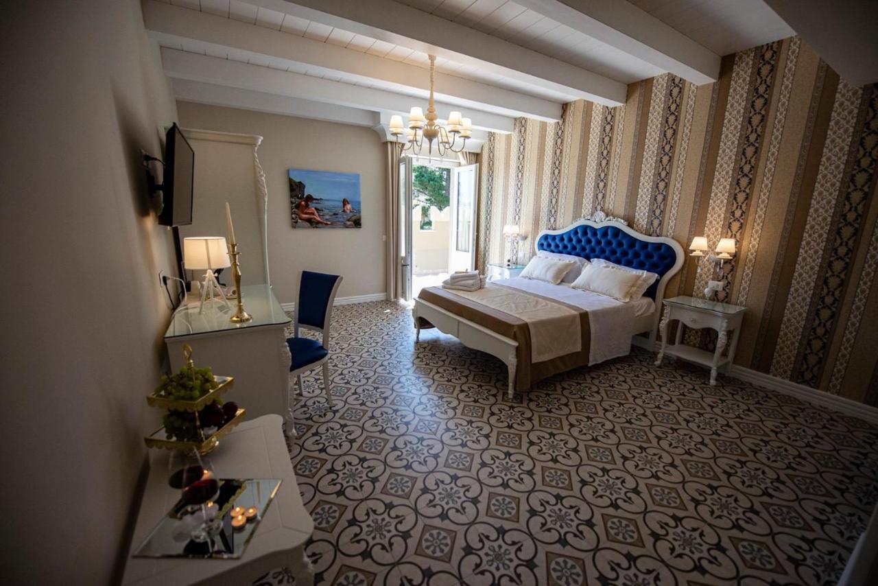 Sui Generis Tropea Luxury Rooms Bagian luar foto